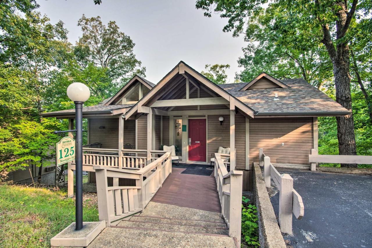Holiday home Osage Getaway - 1 Mi To Margaritaville Fun! Osage Beach